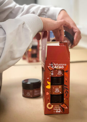 La qualité Comptoir Français du Thé est au premier plan, de la conception à la tasse.